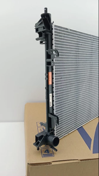 Motor Su Radyatörü - Megane 4 Talisman  Scenic 4 214108175R - 2