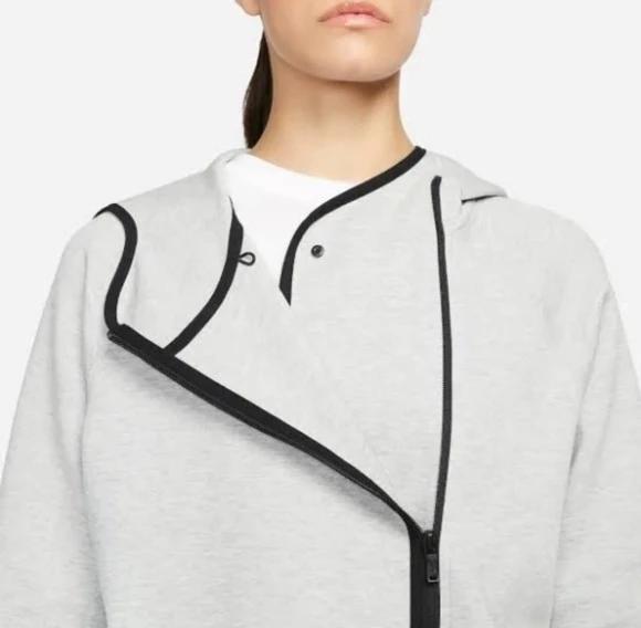 Nike Sportswear Tech Fleece Cape OG 10 Years Kadın Sweatshirt - 2