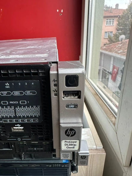 HP ProLiant DL380p Gen8 Server  2U  2x 2.00GHz E5-2650 Xeon 32GB DDR3 SUNUCU 2.EL KULLANILMIŞ - 2