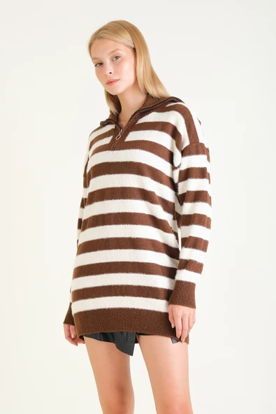 Kadın Çizgili Yarım Fermuarlı Tüylü Tunik Kahverengi - 4