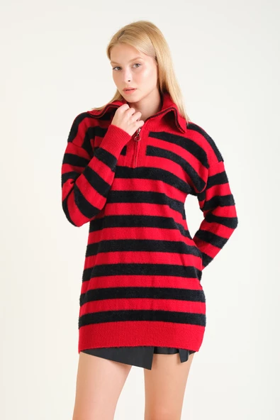 Kadın Çizgili Yarım Fermuarlı Tüylü Tunik Kırmızı