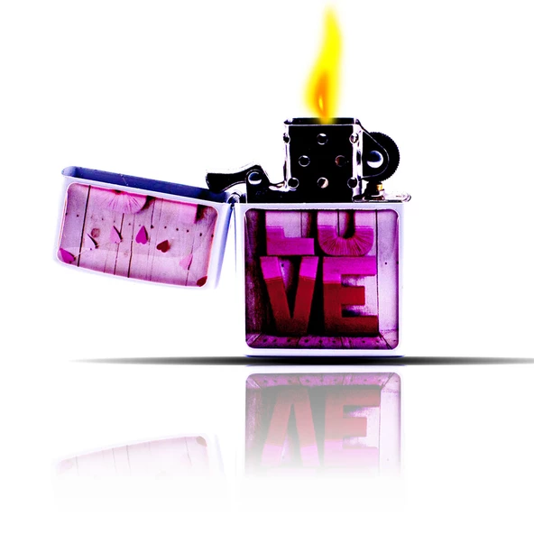 Love Basıkılı Beyaz Zippo Tarzı Benzinli Çakmak