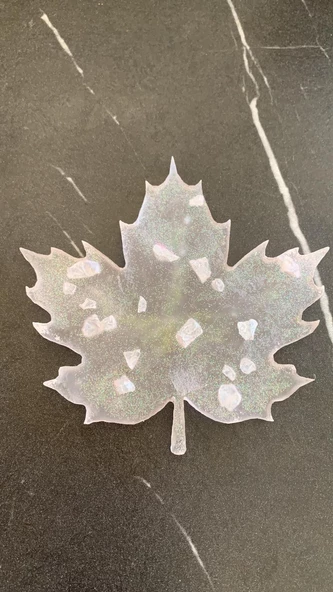 Şeffaf Epoksiye İçinde Pudra Rengi Ve Taş Süslü Yaprak Şekil Bardak Altlığı El Yapımı Hediyelik - 4