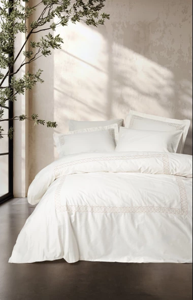 Cotton Box Nakışlı Saten Çift Kişilik Nevresim Takımı Riley Ekru ürün görseli 1