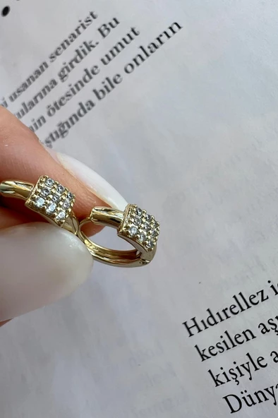 JULY ZIRKON TAŞ14K ALTIN KAPLAMA KÜPE