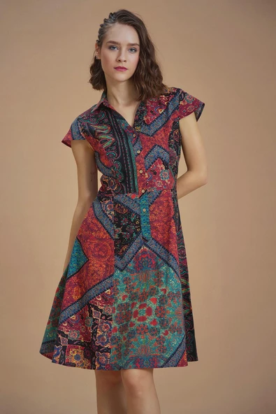 Gömlek Yaka Ön Düğmeli Kısa Kollu Kloş Siyah Desenli Elbise - 3