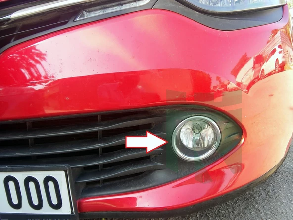 Clio 4 Sis Far Çerçevesi Krom 2 Parça HB 2012 - 2017 Arası Modeller İçin - 2