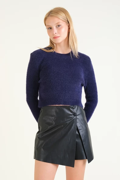 Kadın Sıfır Yaka Tüylü Crop Kazak Lacivert - 4