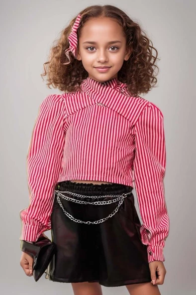Kız Çocuk Sırtı Düğme Detaylı Çizgili Bluz Deri Şortlu Takım ürün görseli