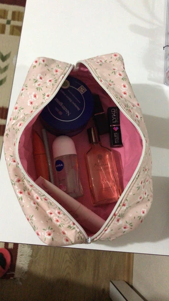 Makyaj çantası