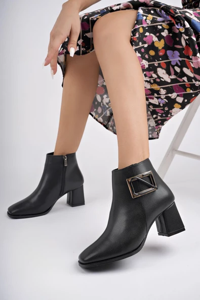 Muggo RUZİC Garantili Küt Burun Toka Detaylı Fermuarlı Kadın Bot - 6