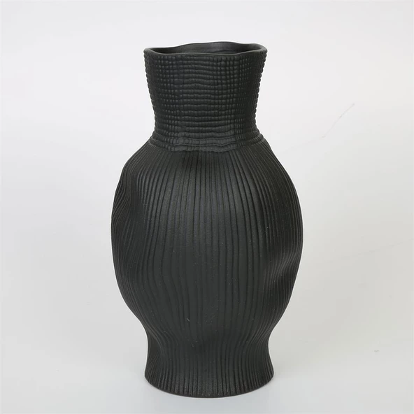 Vitale Siyah Darbeli Vazo Kısa 15*15*23 Cm AK.JM00011 ürün görseli 1