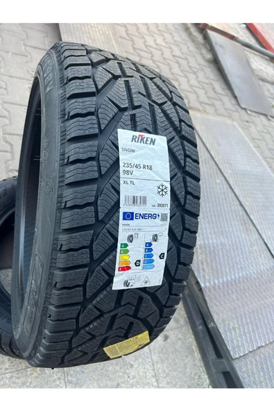 235/45R18 98V XL SNOW RİKEN KIŞLIK LASTİK 2024 TARİHLİ