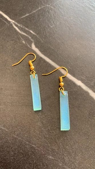 Parlak Mint Yeşili Renkli Gold Aksesuarlı Çubuk Şekil Epoksi Küpe El Yapımı Hediyelik - Resim 8