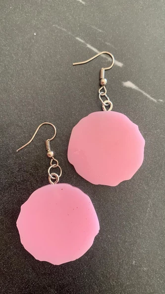 Parlak Pembe Renkli Gezegen Şekilli Gümüş Aksesuarlı Epoksi Küpe El Yapımı Hediyelik - Resim 2