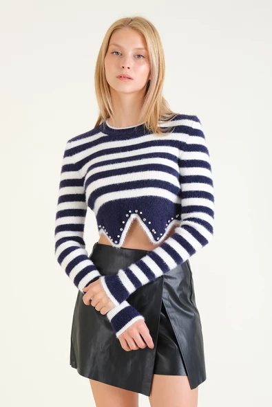 Kadın Çizgili Taş Baskılı Crop Tüylü Kazak Lacivert - 2