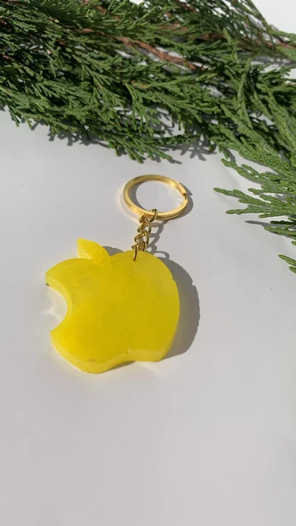Parlak Limon Sarısı Renkli Apple Elma Şekil Gold Aksesuarlı Epoksi Anahtarlık El Yapımı Hediyelik ürün görseli