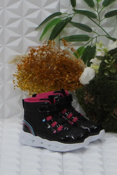 Fort Cool Kids Siyah Rahat Hafif Işıklı Kız Çocuk Bot ürün görseli