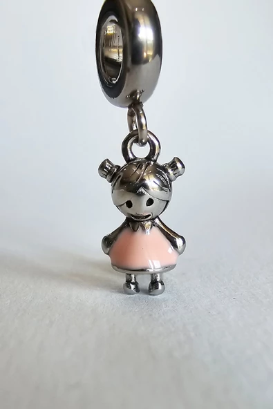 ÇELİK CHARM İKİ KULAK SAÇLI KIZ
