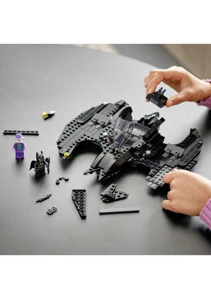 LEGO DC Batwing: Batman™ Joker™ e Karşı 76265 - 8 Yaş ve Üzeri Çocuklar için İkonik Süper Kahraman Uçağı İçeren Yaratıcı Oyuncak Yapım Seti (357 Parça) - Resim 8