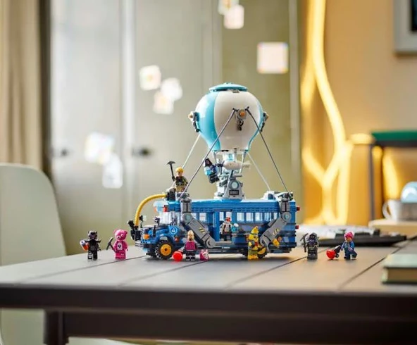 Lego Fortnite 77073 Battle Bus - Resim 3