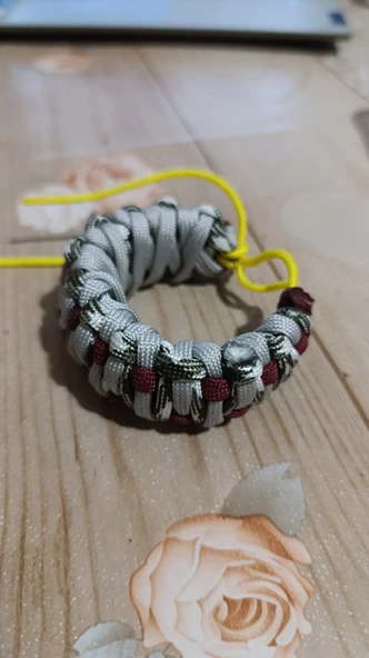 SELANOGLUDESİGN - Koyu ve sade renkli paracord bileklik