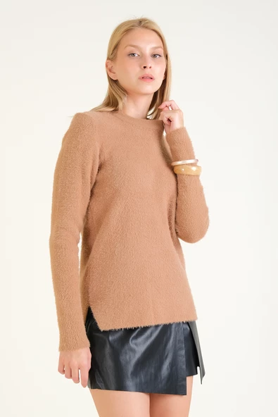Kadın Sıfır Yaka Tüylü Triko Kazak Camel - 3