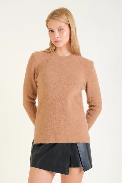 Kadın Sıfır Yaka Tüylü Triko Kazak Camel - 5