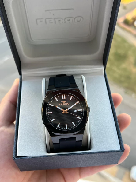 Ferro Silikon Kordon Takvimli Kadran 30 Mt Suya Dayanıklı Erkek Kol Saat EFM.11340-GS ürün görseli