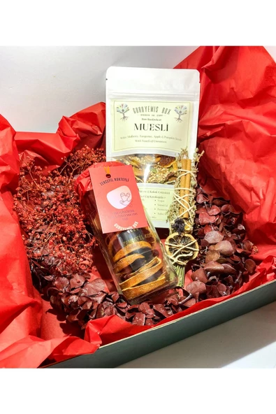 GURUYEMİŞ BOX İçinde Mutluluk Var Sevgili Doğum Günü Konsept Hediye Kutusu Seti Çelenk Müsli Kokteyl Tütsü - 3