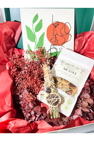 GURUYEMİŞ BOX Sevgililer Günü Doğum Günü Özel Mutluluk Hediye Kutusu Set5 Çelenk, Meyveli Müsli, Tablo,tütsü - 2