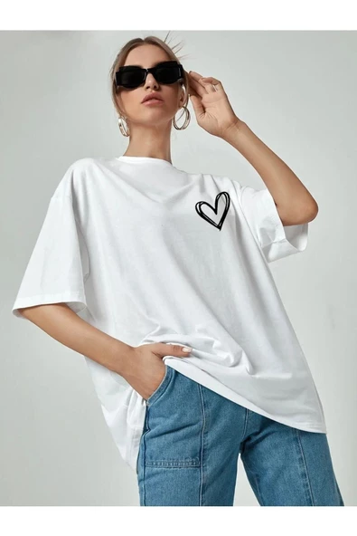 Kadın Kalp Baskılı Oversize T-shirt - 9