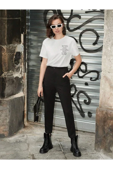 Kadın Beyaz Stay Groovy Baskılı Oversize Bisiklet Yaka T-shirt - 4