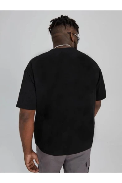 Erkek Göğüs Dikey Baskılı Oversize T-shirt - 11