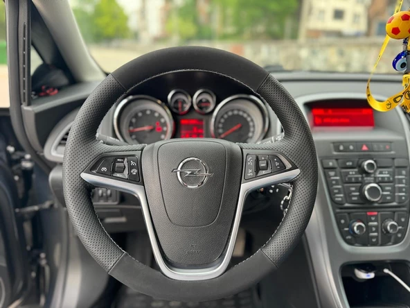 Opel Astra J Kasa Araca Özel Direksiyon Kılıfı (PLASTİK DERİSİZ ARAÇLARA UYUMLUDUR)