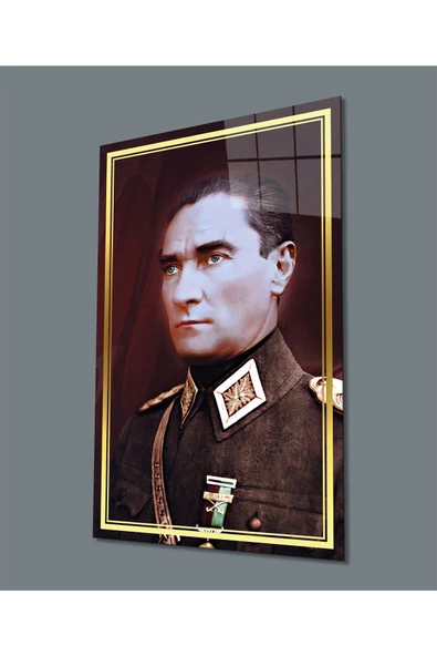 AlpiLeo Gold Şerit Atatürk Üniformalı Alp Özel Cam Tablo, Uv Baskılı Ve Temperli