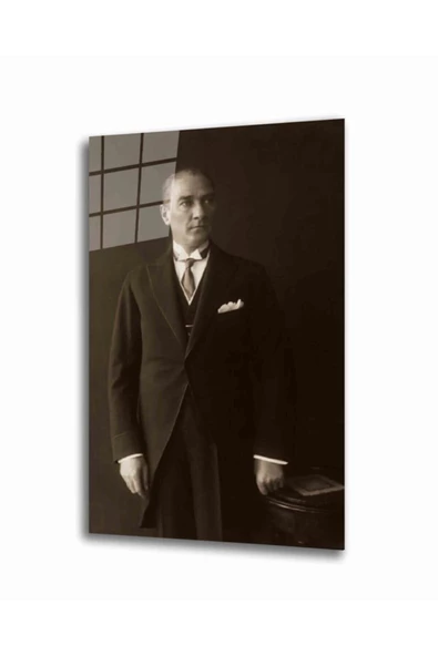 AlpiLeo Atatürk Alp Özel Cam Tablo 4 Mm Dayanıklı Temperli Cam ürün görseli 1