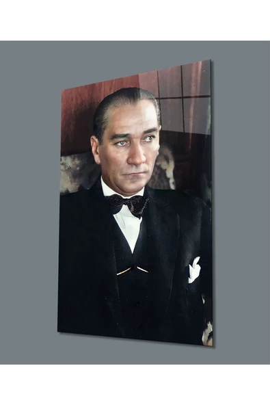 AlpiLeo Yakışıklı Papyonlu Takım Elbiseli Atatürk Alp Özel Cam Tablo ürün görseli 1