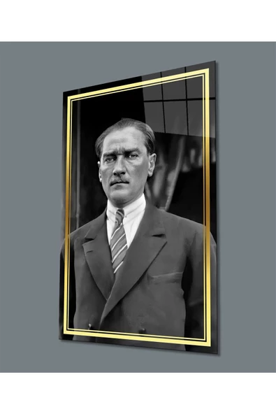 AlpiLeo Gold Şerit Siyah Beyaz Takım Elbiseli Atatürk Alp Özel Cam Tablo ürün görseli 1