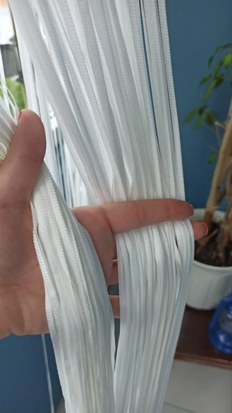 İP MODEL KIRIK BEYAZ RENK İP PERDE 180 Cm En 280 cm Boy  2 mm şeritler halinde hazır ip perde - Resim 8