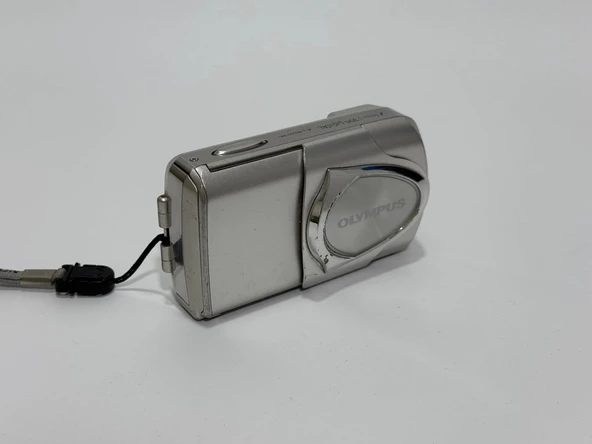 Olympus Stylus 300 3.2MP Kompakt Dijital Fotoğraf Makinesi 2.El - 2