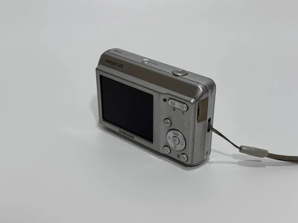 Samsung ES10 8.1MP Kompakt Dijital Fotoğraf Makinesi 2.El - 2