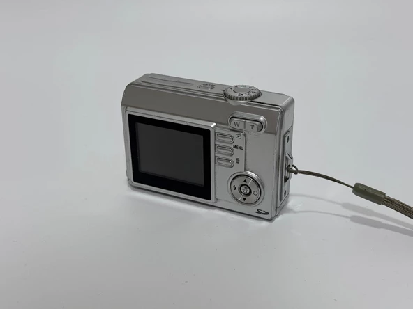 Konica Minolta Dimage E 500 5MP Kompakt Dijital Fotoğraf Makinesi 2.El - 2