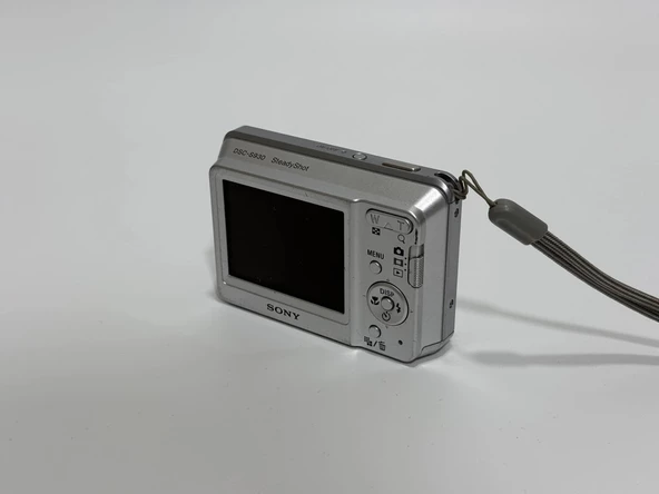 Sony Cybershot DSC-S930 10.1 MP Kompakt Dijital Fotoğraf Makinesi 2.El - 2