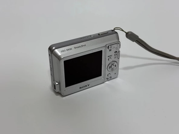 Sony Cybershot DSC-S930 10.1 MP Kompakt Dijital Fotoğraf Makinesi 2.El - 3