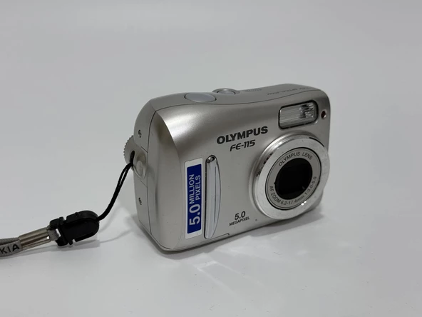 Olympus FE-115 5MP Kompakt Dijital Fotoğraf Makinesi 2.El