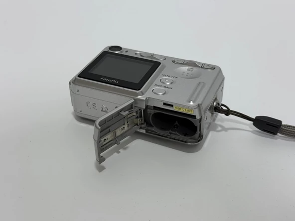 Fujifilm FinePix A345 4.1MP Kompakt Dijital Fotoğraf Makinesi 2.El - 6