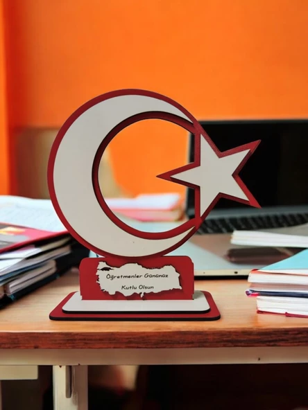 Öğretmenler gününe özel Türk Bayraklı masaüstü plaket - 2