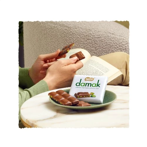 Nestle Damak Antep Fıstıklı Sütlü Kare Çikolata 6'lı Paket (6x60g) - Resim 4