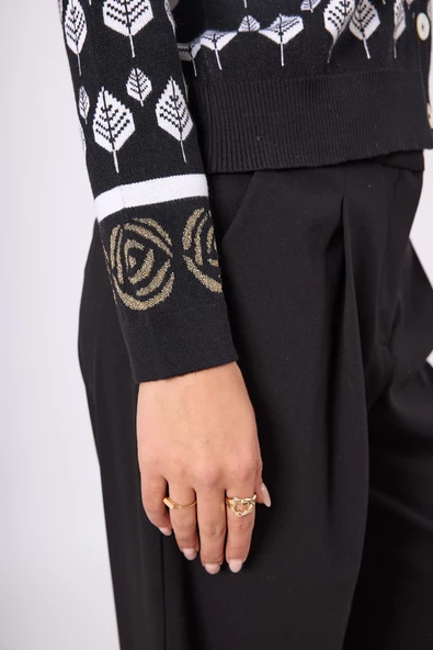 Peraluna Thelma Yaprak Jakarlı Kadın Triko Hırka - Siyah/Ekru - 5